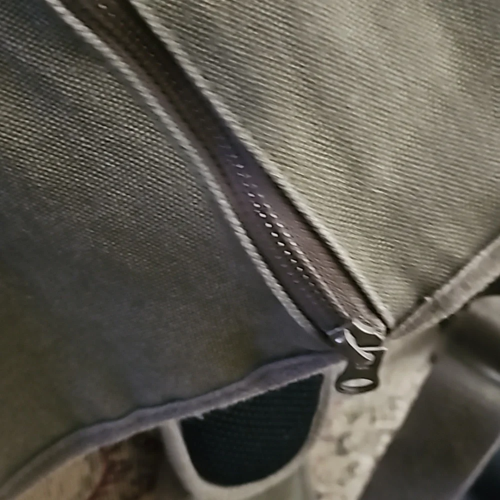 Element Vintage Messenger Bag, olive green, great condition - Picture 9 of 10